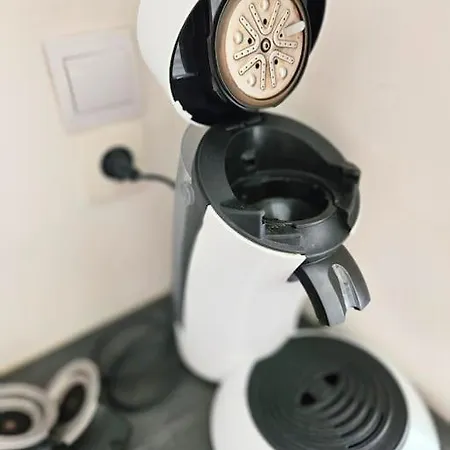 Paris, Mon Amour Charmant T2 Balcons Appartamento *